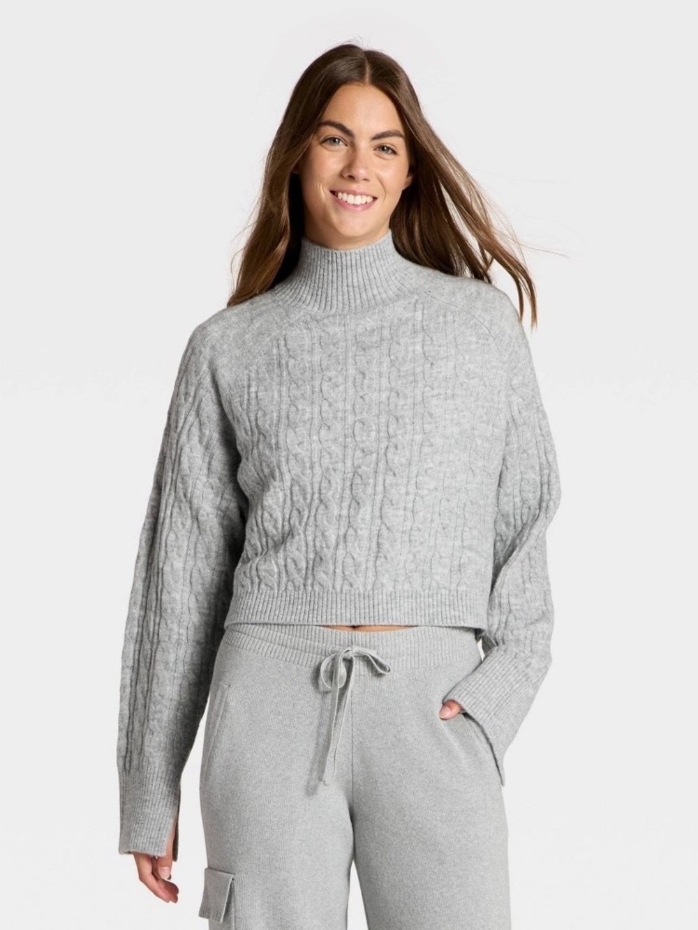 NWT Women’s Mock Neck Cable Knit JoyLab Sweater. Heathered Gray: Size:XL.